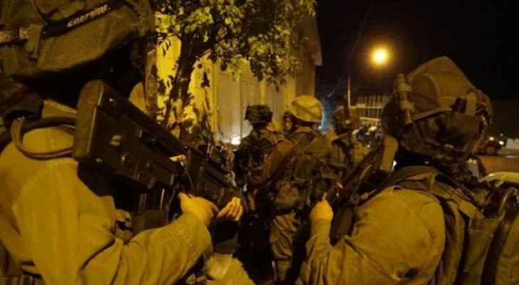 15 Palestinians detained in West Bank
