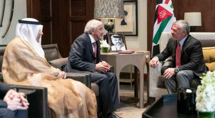 King meets Kuwait Red Crescent Society president
