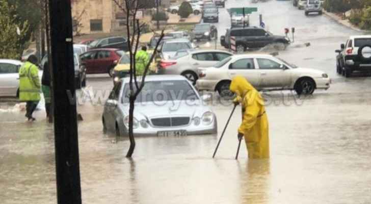 Arabia Weather warns of flashfloods tomorrow due to heavy rainfall