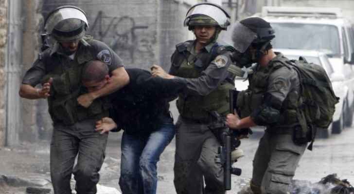 Israeli forces arrest 11 Palestinians in West Bank