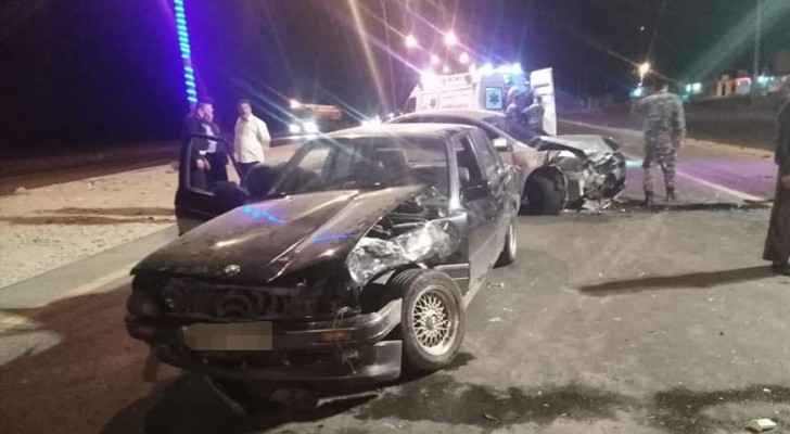 People injured in collision on Desert Highway