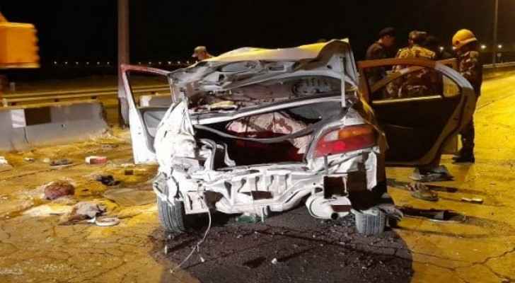 One dead, another seriously injured following car accident on Desert Highway