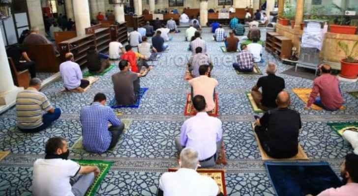 Friday prayer to be held in mosques if no new governmental decisions were issued