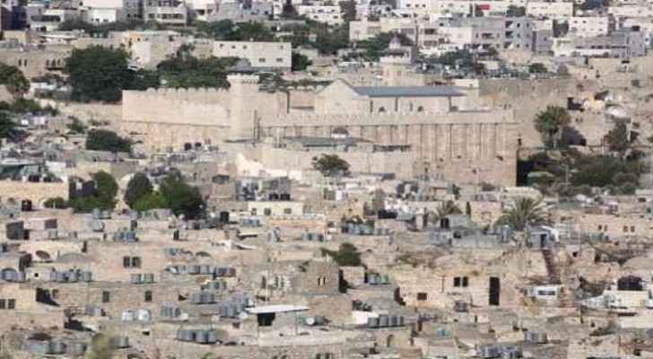 Israeli occupier approves 31 illegal settler homes in Hebron