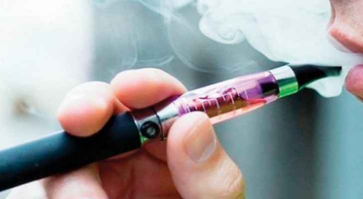 VIDEO: Authorities foil attempt to smuggle electronic cigarettes and shisha supplies