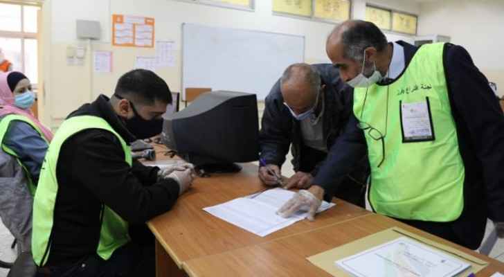 Polling stations in Karak and Zarqa experience overcrowding