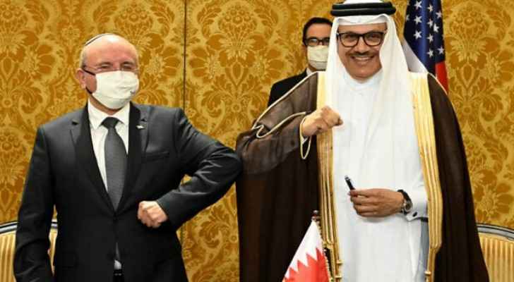 Bahraini Foreign Affairs Minister travels to Israeli Occupation for 'historic' visit
