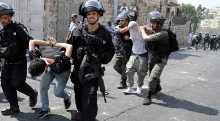 Israeli Occupation arrests 14 Palestinians in West Bank