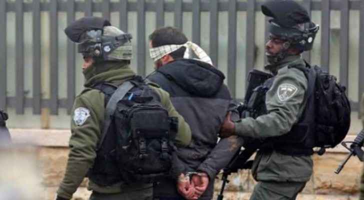 Israeli Occupation Forces arrest 11 Palestinians