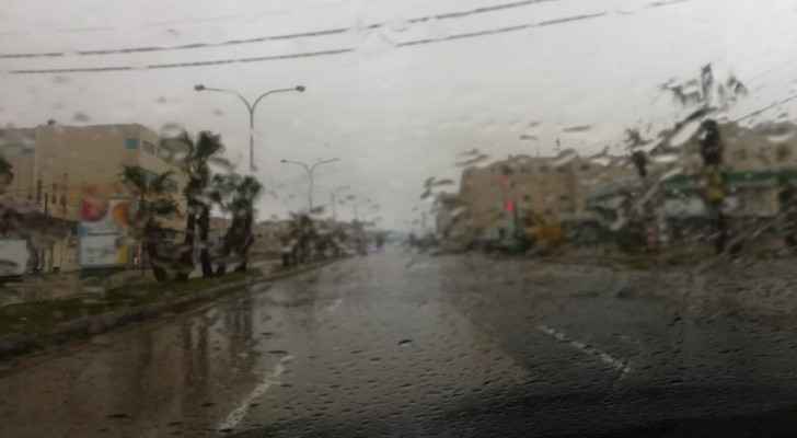 Cold weather, intervals of rain continue in Jordan