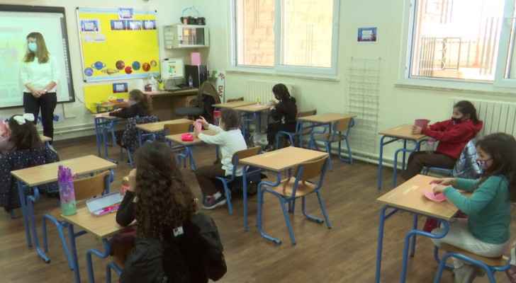 VIDEO: Roya visits private school on first day of reopening