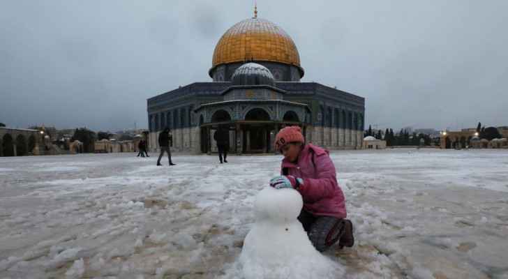 IMAGES: Dome of the Rock covered in white after rare snowfall
