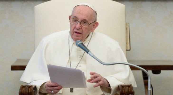 Pope celebrates largest mass of historic Iraq trip