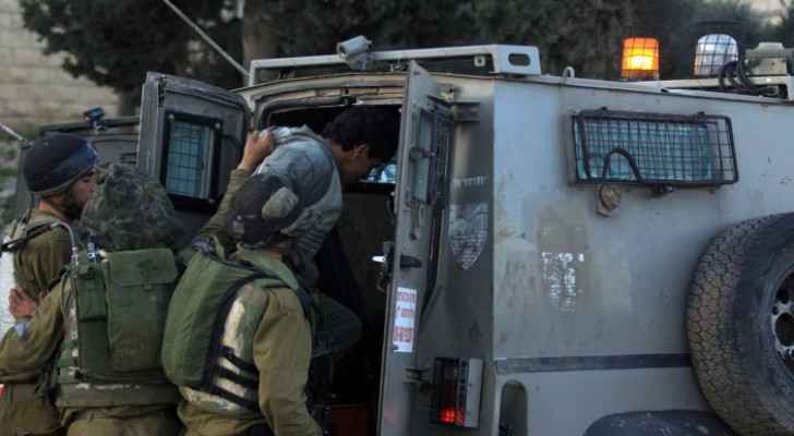 IOF ﻿arrests eight Palestinians inside al-Aqsa Mosque