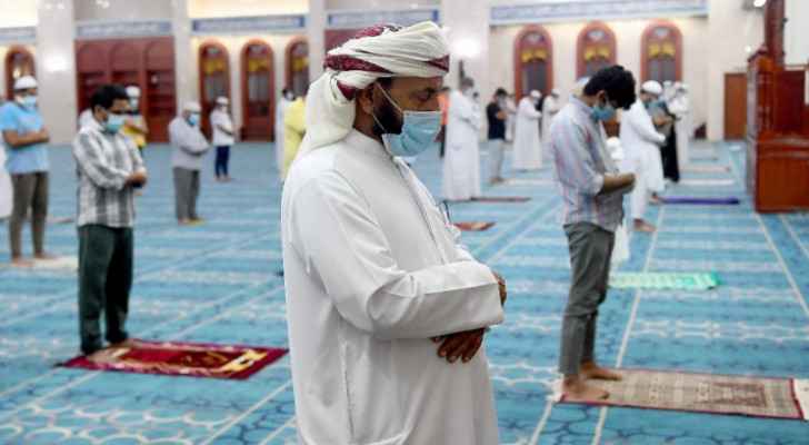 Kuwait extends partial night curfew until end of Ramadan