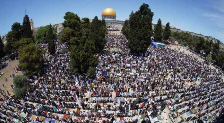 More than 70,000 Palestinians perform Friday Prayer at Al-Aqsa Mosque