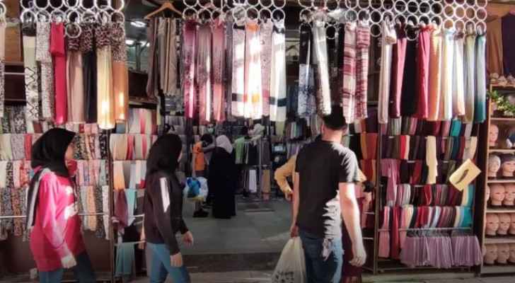 Ramtha markets complain about curfew hours, slow commercial activity