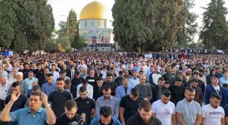 Tens of thousands perform Eid Prayer at Al-Aqsa Mosque