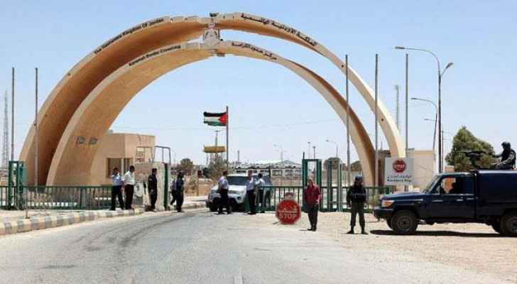 Jordanians, Palestinians demand abolition of platform to travel through Karamah border crossing