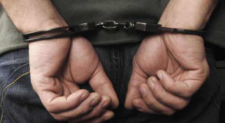 PSD arrests two wanted persons