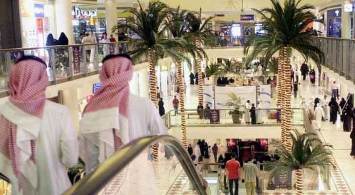 Saudi Arabia to only allow vaccinated people into shopping malls beginning August