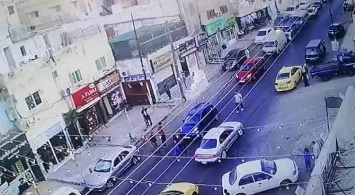 Individual throws himself in front of moving vehicle in Amman