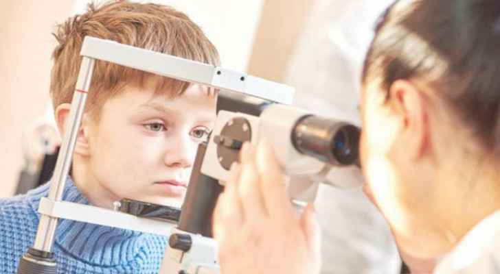 Ophthalmological Society bans optometrists from examining children under 10 without supervision