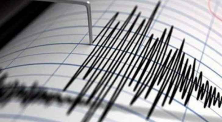 5.7 magnitude earthquake strikes Iran