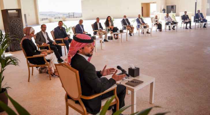 IMAGES: Crown Prince meets group of young Jordanians in Salt