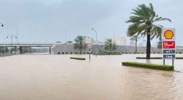 Hurricane Shaheen kills child in Oman