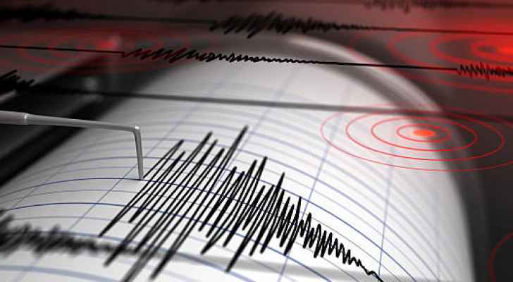 Magnitude 5.5 earthquake hits Iran