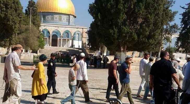 Settlers storm Al Aqsa Mosque, perform prayers