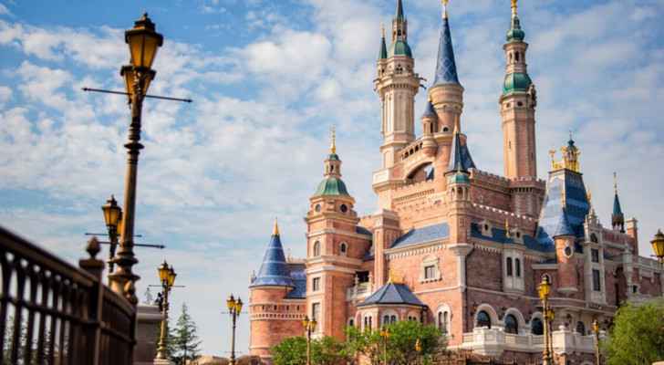 Shanghai Disneyland closed over single coronavirus case