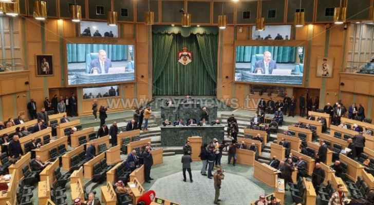 Parliament approves adding female noun for Jordanian citizens to constitution