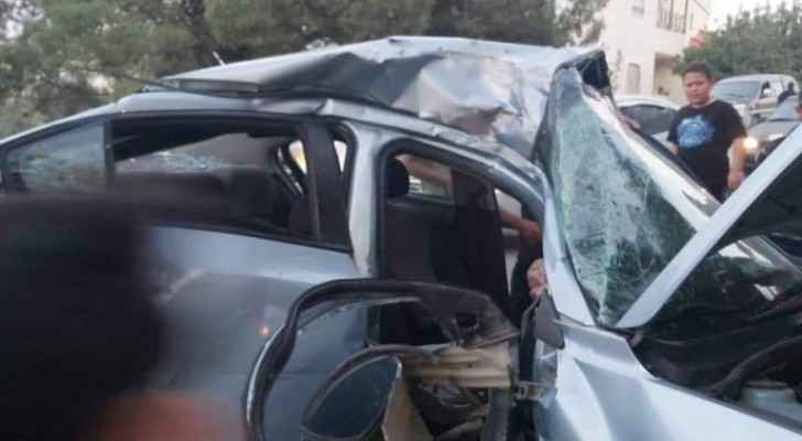 One dead, another injured after vehicle overturns in Karak
