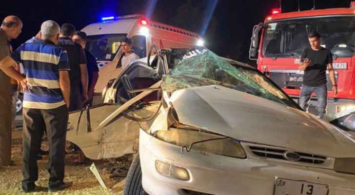 Two-vehicle collision leaves 10 injured in Madaba