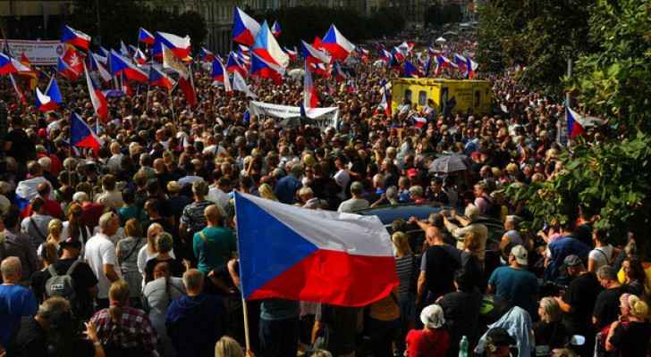 Thousands rally against Czech government in Prague