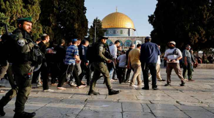 Settlers storm Al-Aqsa Mosque ahead of Flag March