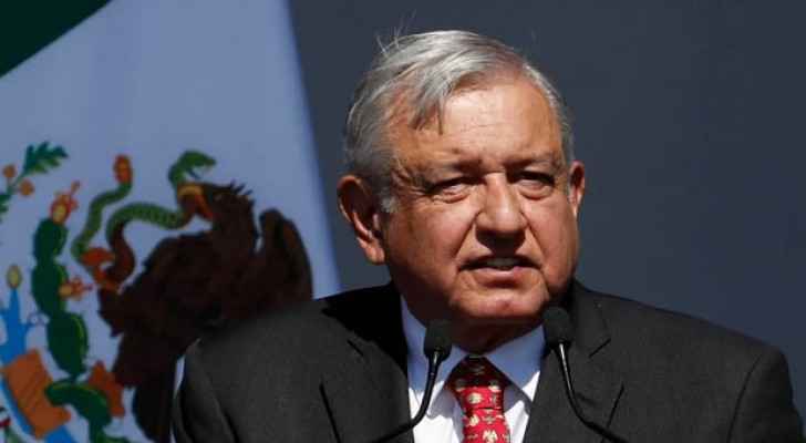 Mexico president urges US Latinos to shun DeSantis over border vow