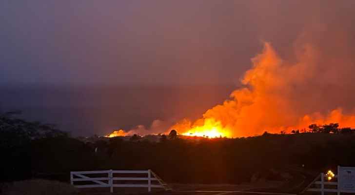Wind-whipped Hawaii wildfires force evacuations, water rescues