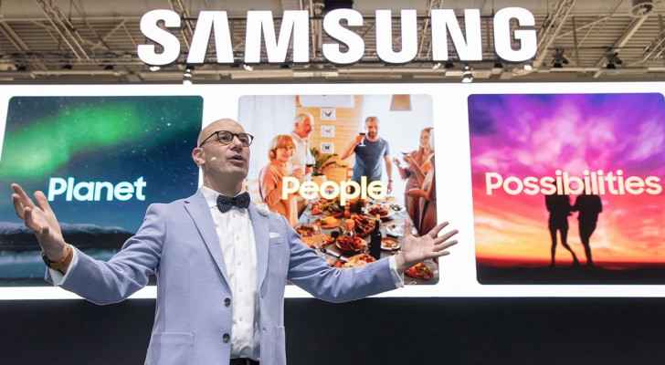 Redefining the Portable Screen: Creating The Freestyle 2nd Gen – Samsung  Global Newsroom