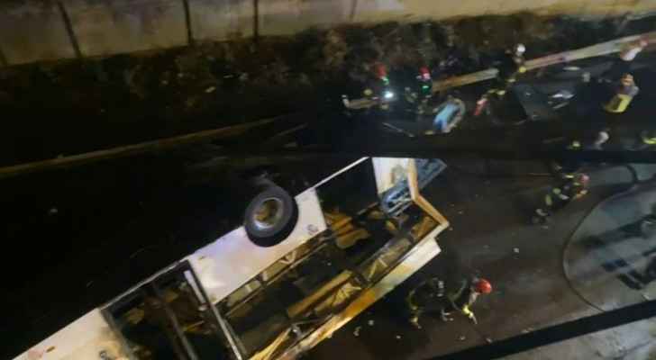 21 killed after bus falls from Venice bridge and catches fire