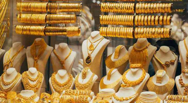 Gold prices stabilize in Jordan Thursday