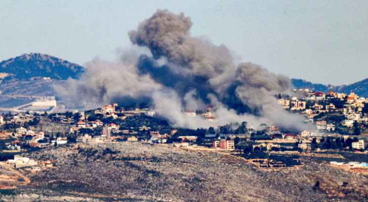 “Israeli” army targets southern Lebanon