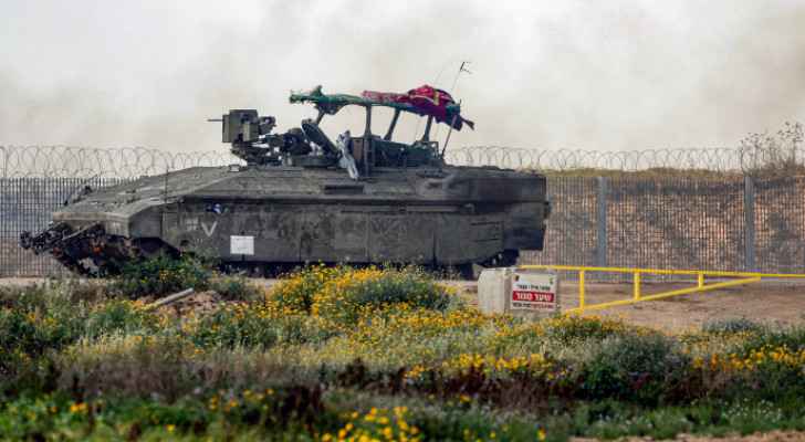 Israeli Occupation Forces creating buffer zone along Gaza border, reports Hebrew media