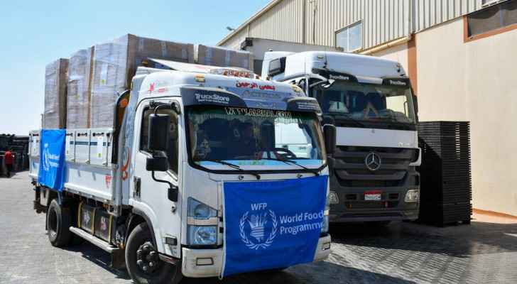 Aid trucks loaded with emergency food supplies outside of Gaza. (File photo: Mohamed El Sayed/ WFP) 