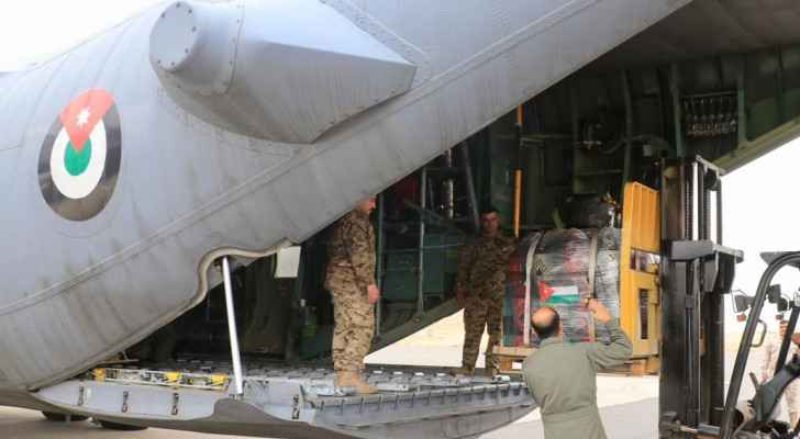Aid pallets loaded into a Royal Jordanian Air Force (RJAF) aircraft. (Photo: JAF) 