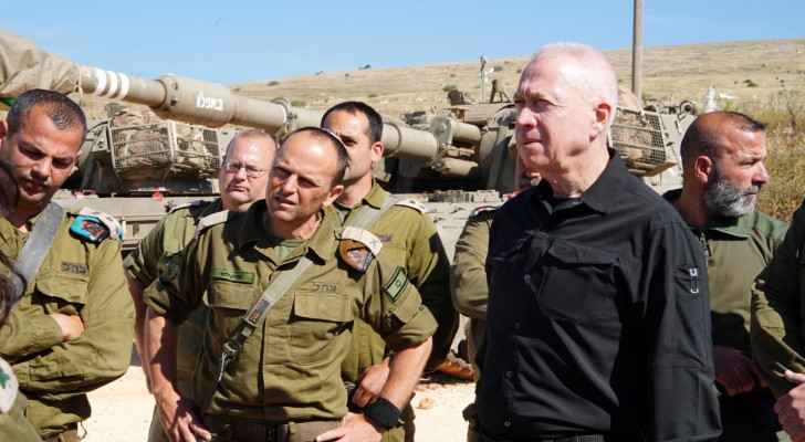 “Israeli” War Minister Yoav Gallant speaks to troops. (May 8, 2024) (Photo: Ariel Hermoni)