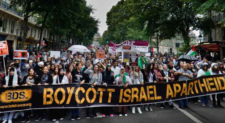 Global survey: One in three boycott brands that support Israeli Occupation