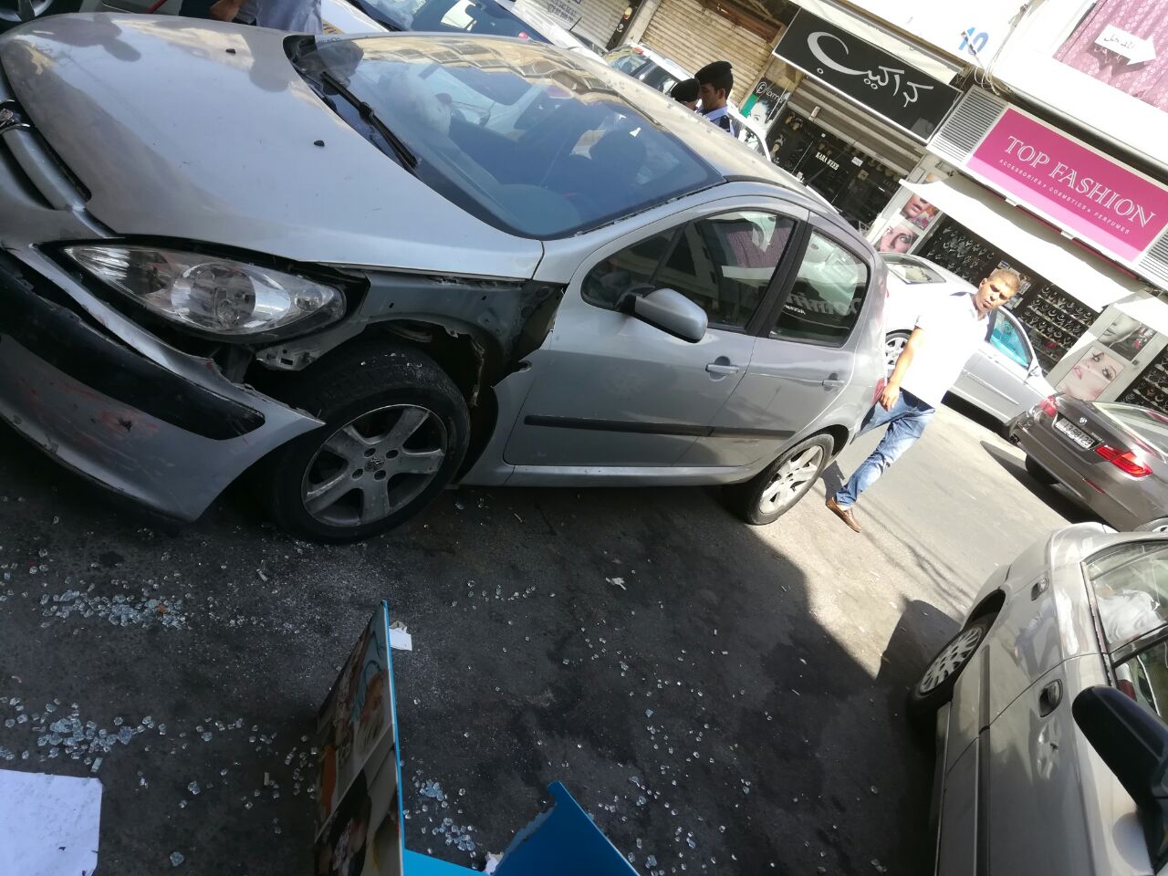 Woman drives into pharmacy in Amman | Roya News